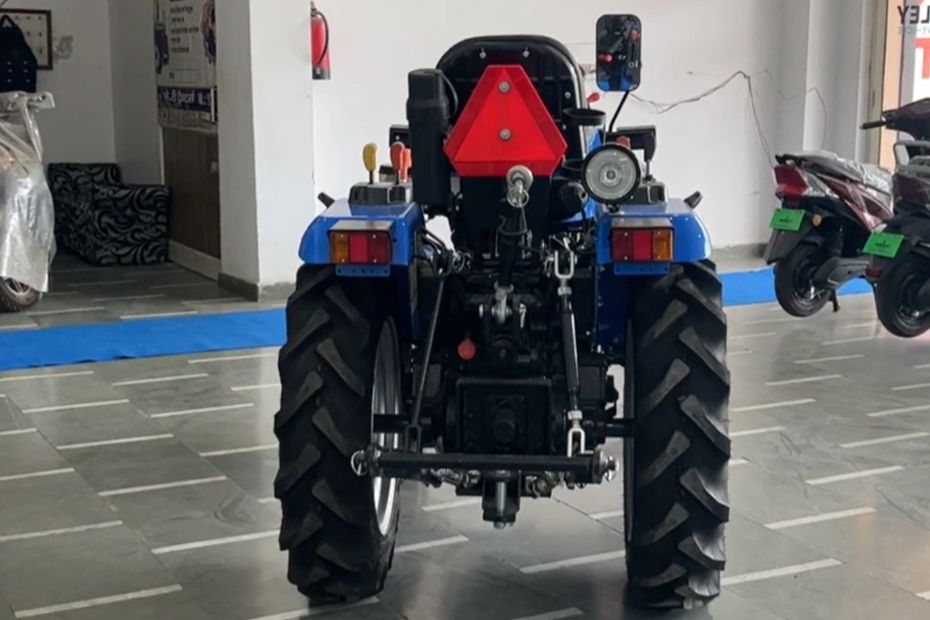 New Holland Simba 20 2WD Right Rear View